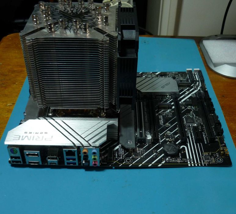 комплект  LGA1700 i9 12900 HX 16+16Gb DDR4 материнка кулер
