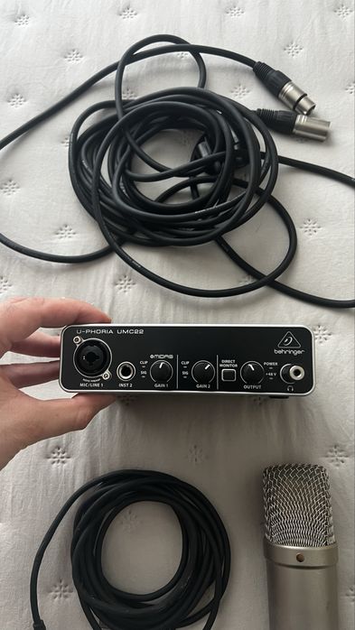 Microfone de estudio Rode NT1-A + braço de microfone + placa de so