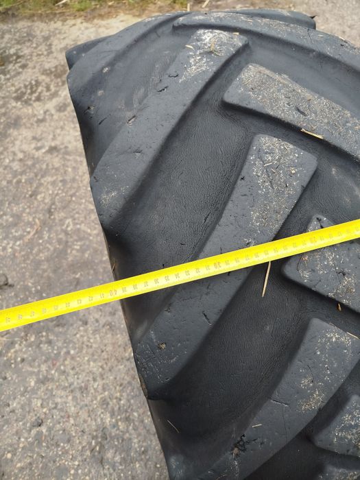 Opona używana 16.0 70 r 20 lub 405 70 r 20