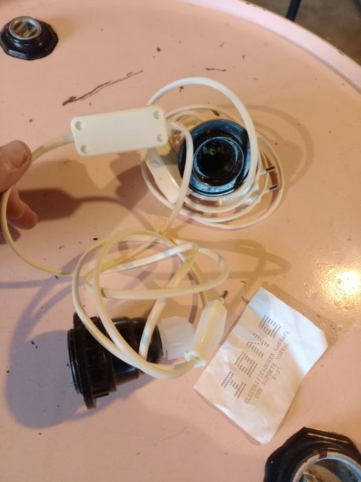 Par de ligações para candeeiros de mesa