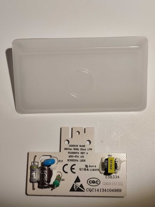 moduł oświetleniowy LED - lodówki Whirlpool Hotpoint Ariston Indesit