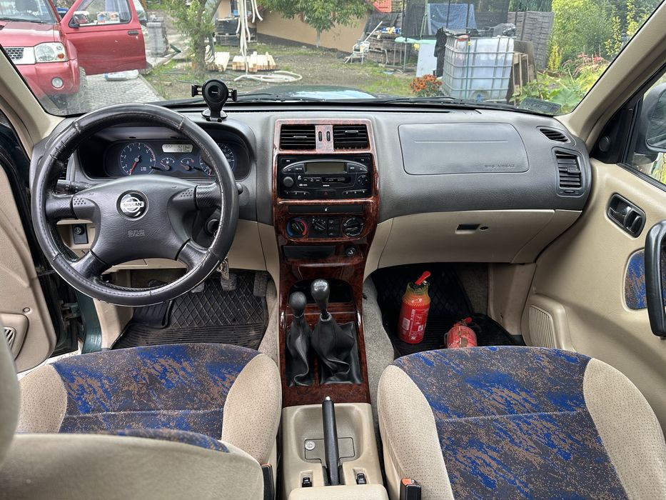 Nissan terrano 2 2.7tdi  na części