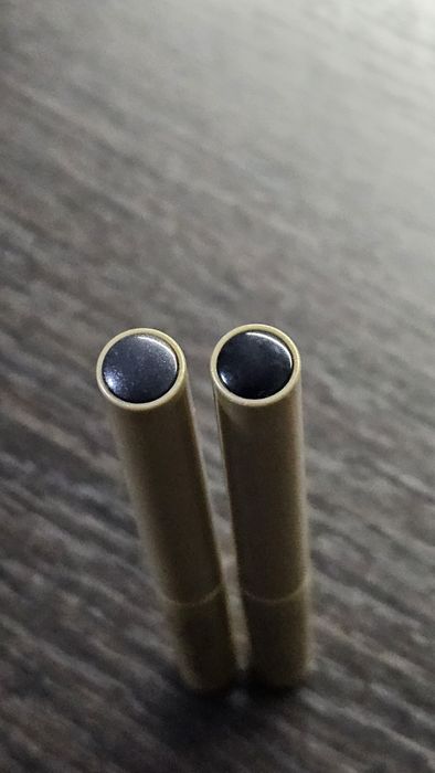 Avon - Eyeliner do kresek do oczu