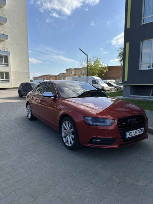 Продам Audi A4 B8