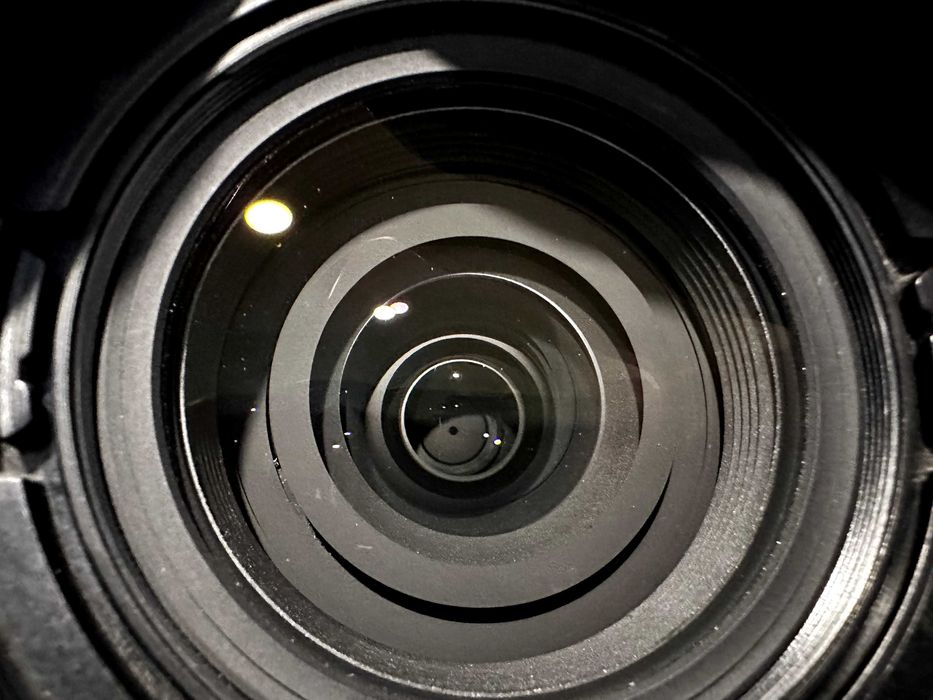 Tamron 17-70mm f/2.8 Di III-A VC RXD Sony E-Mount - Excelente Estado