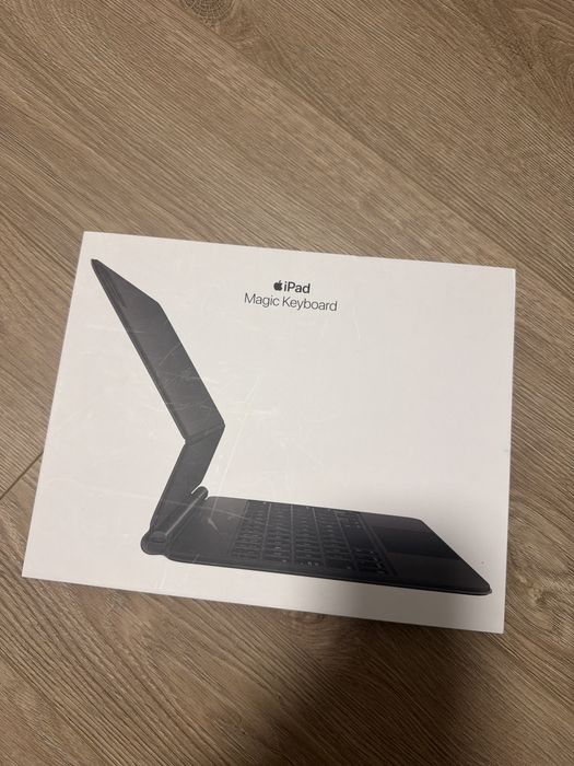 Чехол-клавиатура Magic Keyboard Apple for iPad