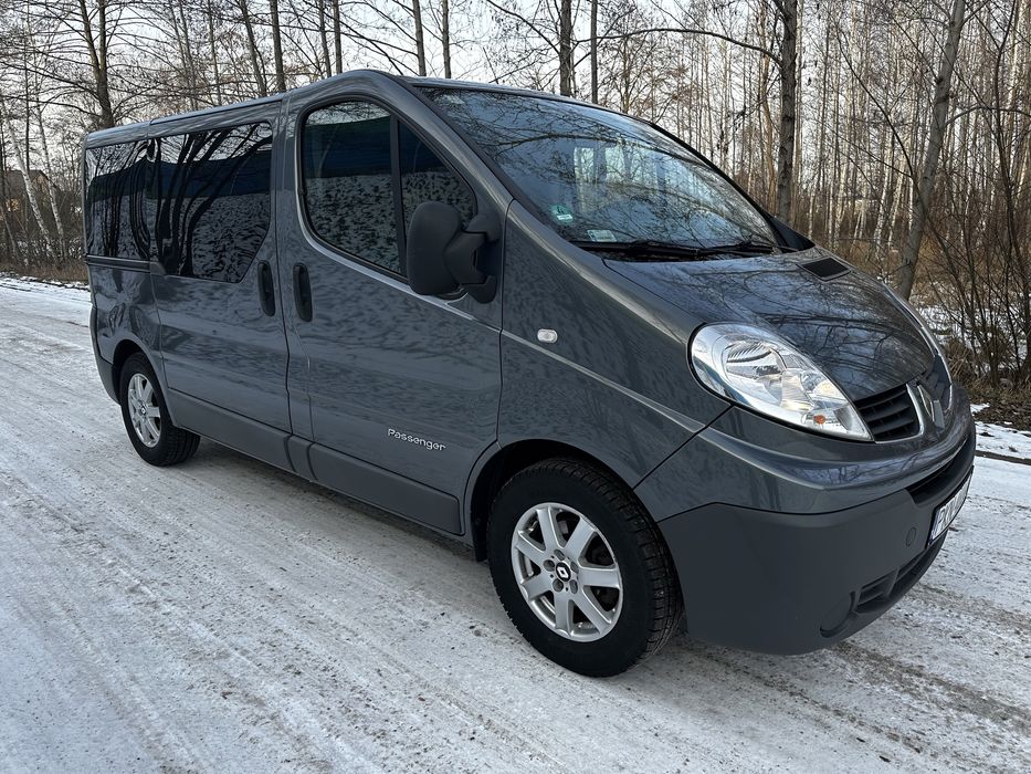 Renault Trafik 2.5 DCI Passenger 8 osobowy
