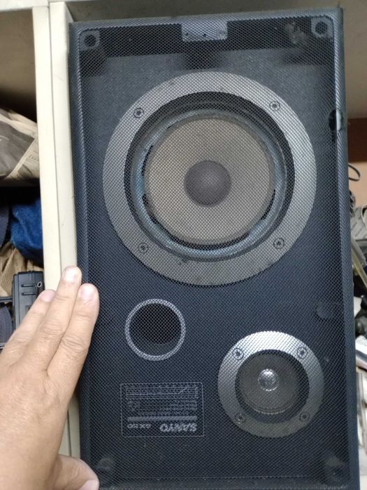Gira Discos, Duplo leitor e gravador de cassetes e Rádio SANYO