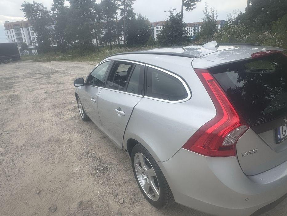 Volvo v60 2.0 D 2011