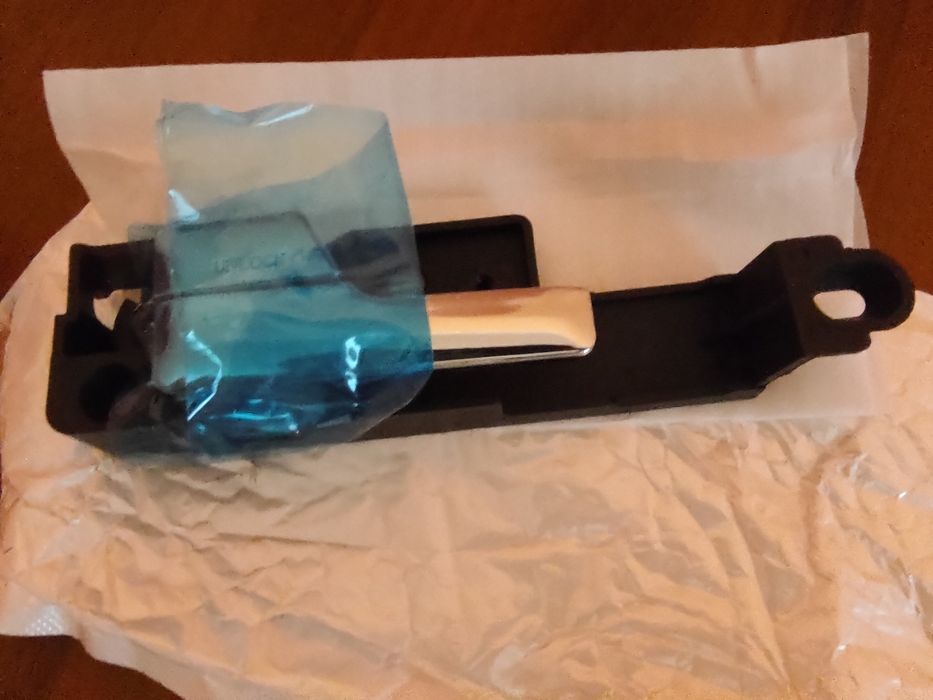 Дверна ручка салону Ford Fusion, Lincoln MKZ,Mercury Milan