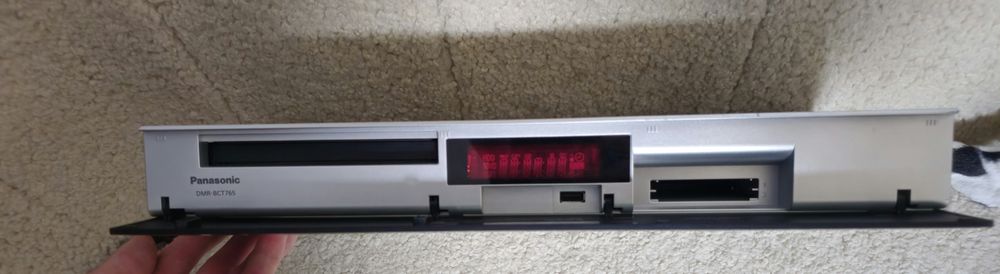 Програвач 3D Blu-ray Panasonic DMR- ВСТ765AG Silver