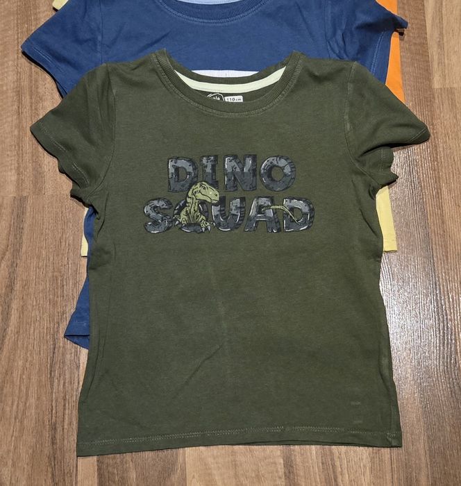 Podkoszulki chłopięce x 5.