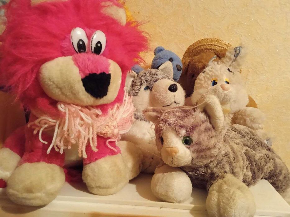 Лот мягких игрушек