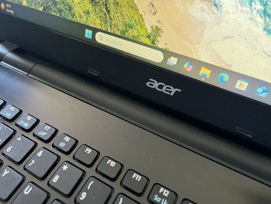 Laptop Acer  E5-571G  intel i3 4030U / 250GB SSD / 12 GB  / Windows 11