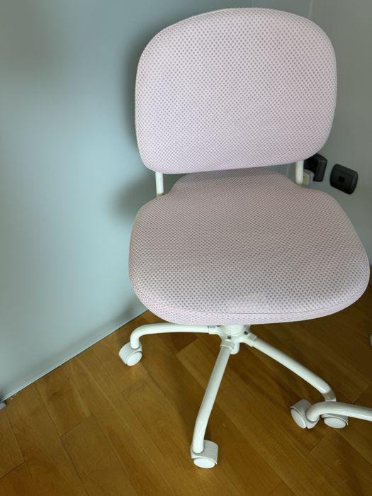 Krzesło do biurka dla dzieci Ikea