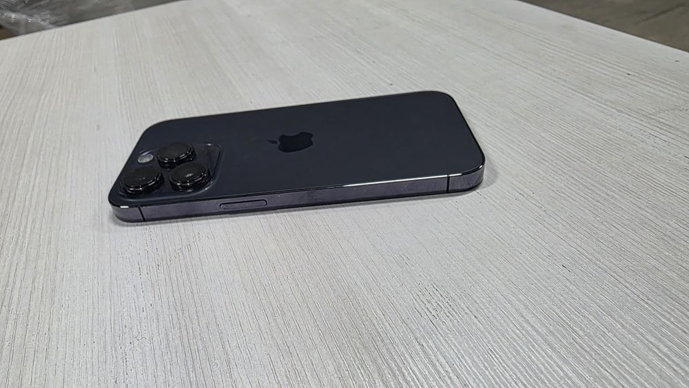 IPhone 14 pro como novo