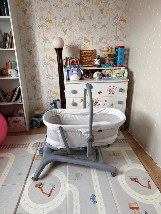 Дитяче люлька-стільчик Chicco Baby Hug 4 in 1 + стіл