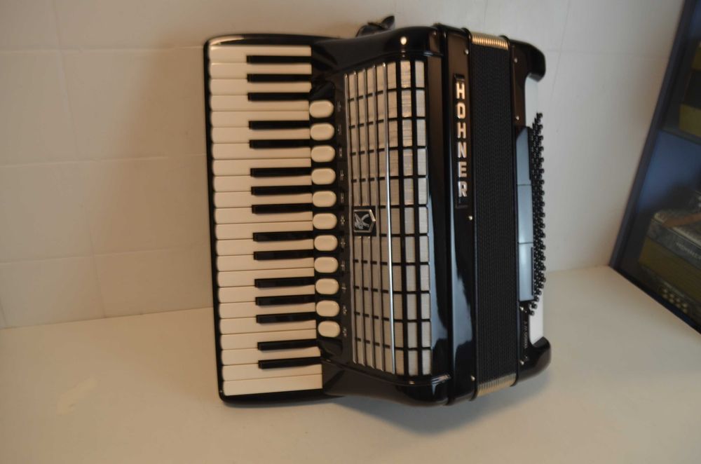 Acordeao Hohner Tango IV P 4 Voz 96 Baixox, N . 294