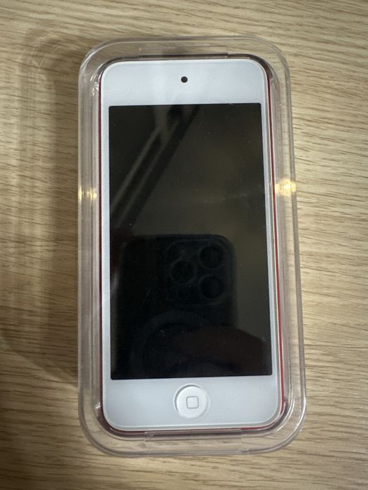 iPad touch 32GB Red Special Edition