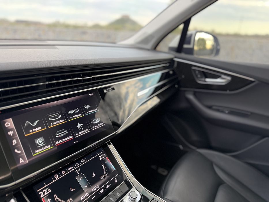 Продам Audi Q7 2021p