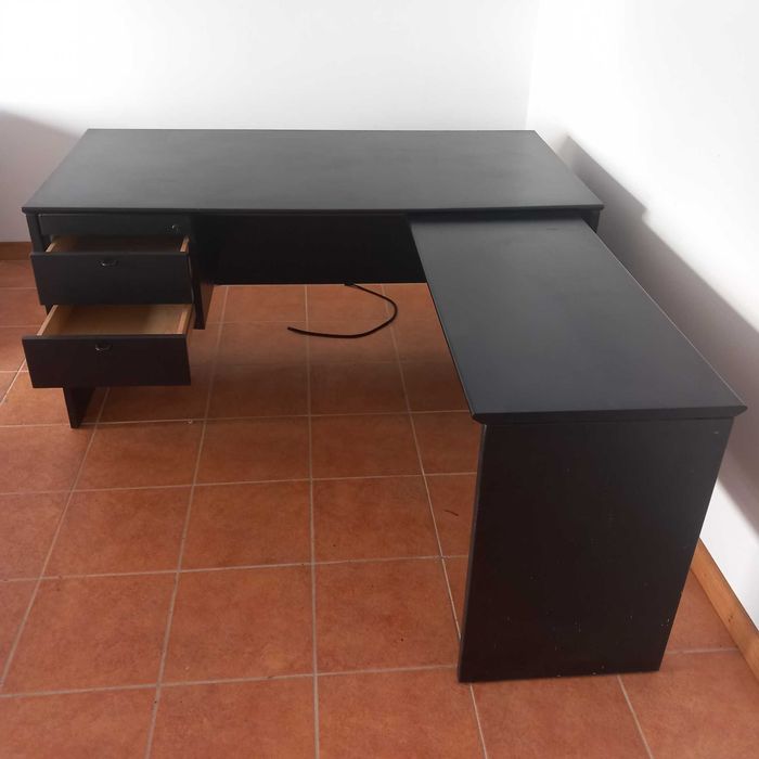 Secretária em L Preta