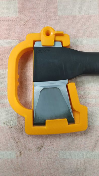 Топор-колун Fiskars х17