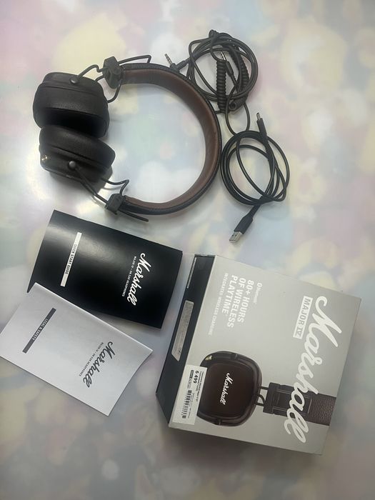 Продам наушники Marshall Major IV