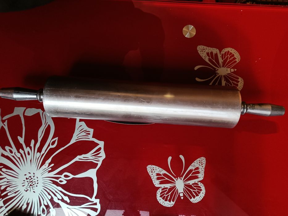 Продам професійну скалку для розкатки тіста.