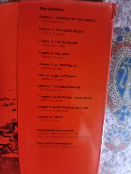 Livro álbum Hitler's War Machine