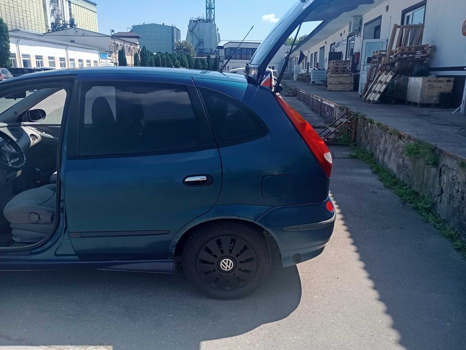 Продам Ніссан Альмера Тіно