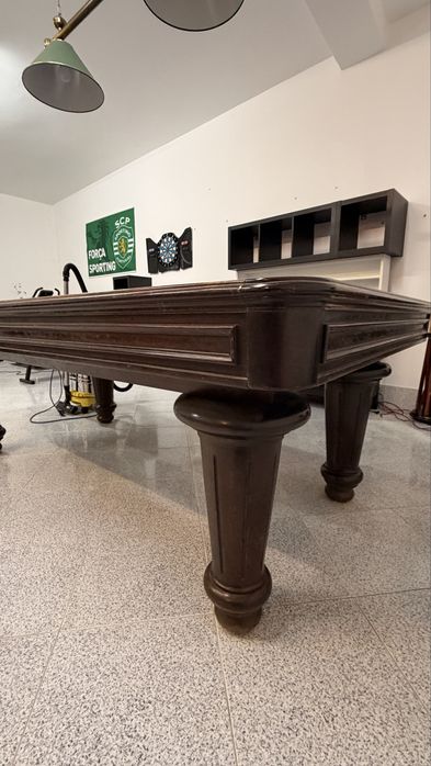Mesa de bilhar francês
