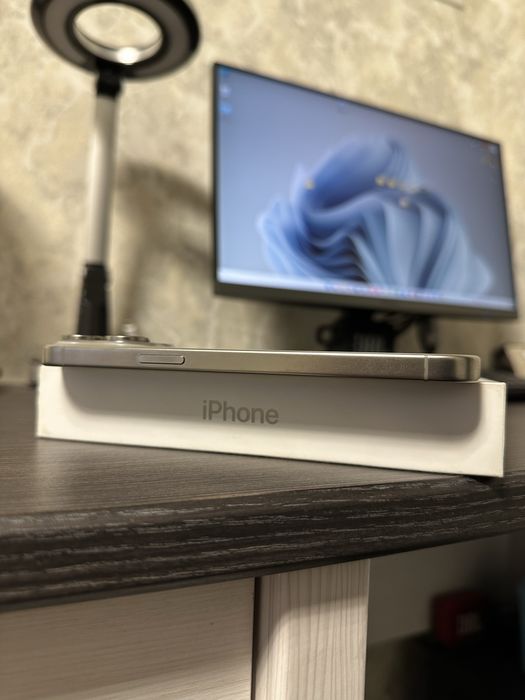 iPhone 15 Pro Max 256Gb • Идеал • Полный комплект • АКБ 84% • Айфон