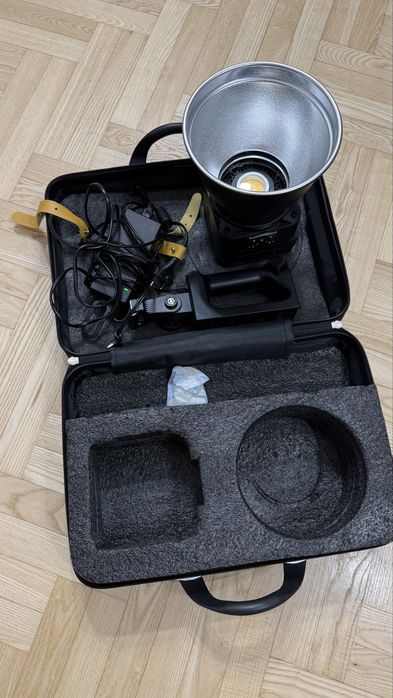 Lampa LED Yongnuo LUX100 Pro - WB (2700 K - 6500 K)