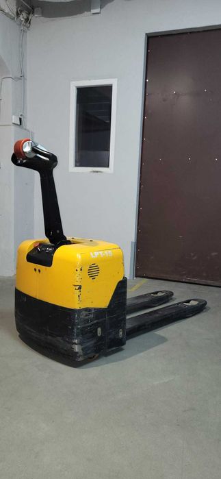 WÓZEK PALETOWY LPT-15 elektryczny samojezdny paleciak w 100% sprawny