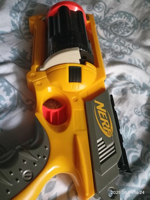 Wyrzutnia Nerf N-Strike Maverick REV-6