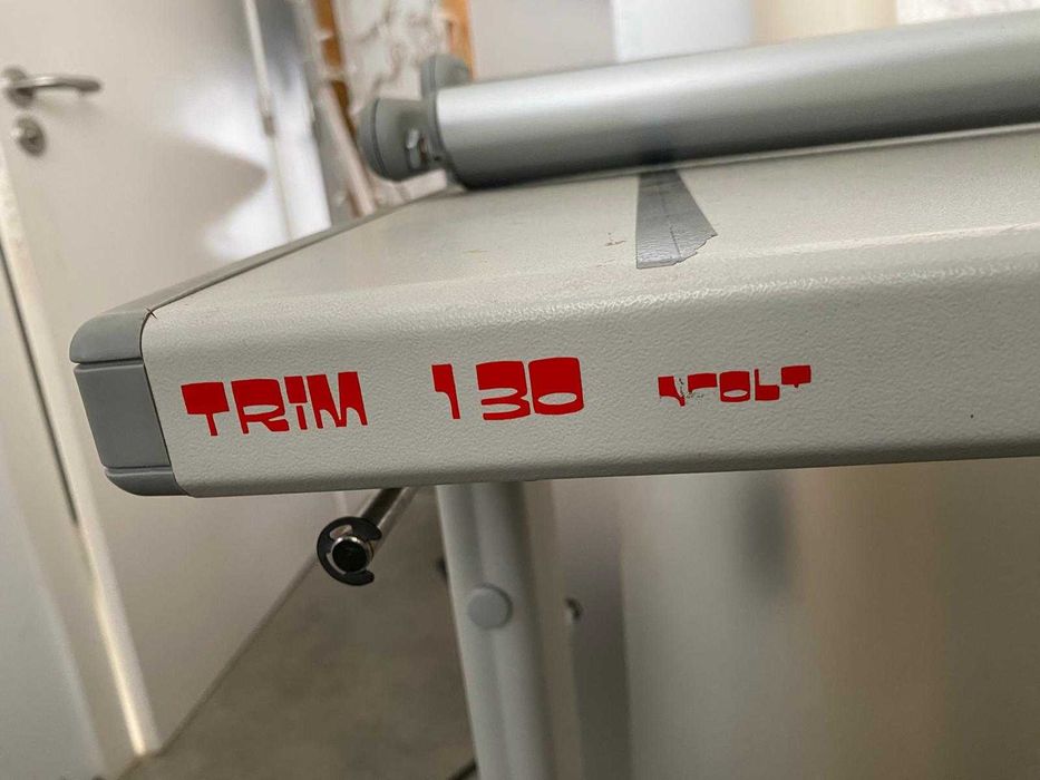 Vende-se guilhotina manual 130cm Neolt Trim.