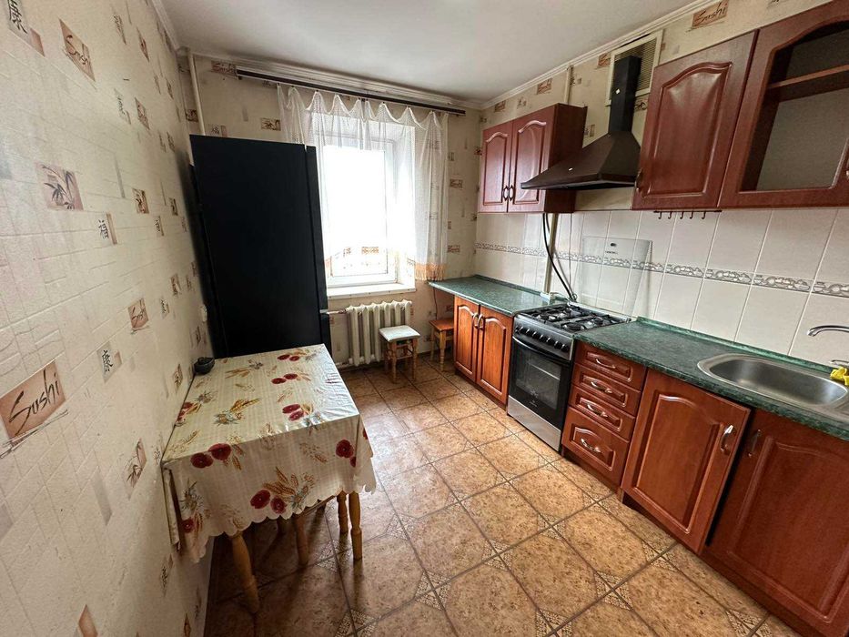 здам 2 квартиру  на Ширшова