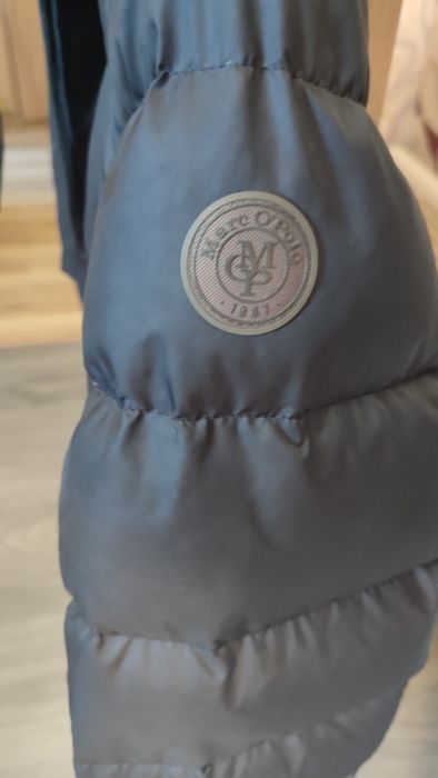 Продам жіночий пуховик