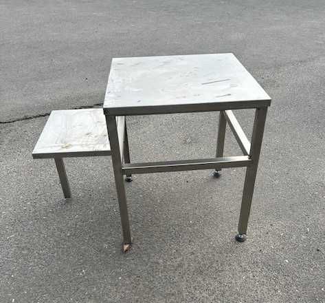 Stolik z kwasówki 620x620x700