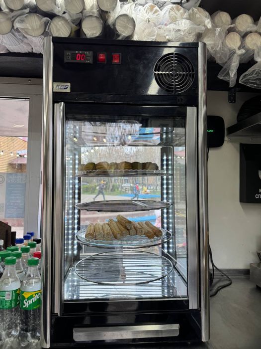 Кондитерська вітрина KBS SC100