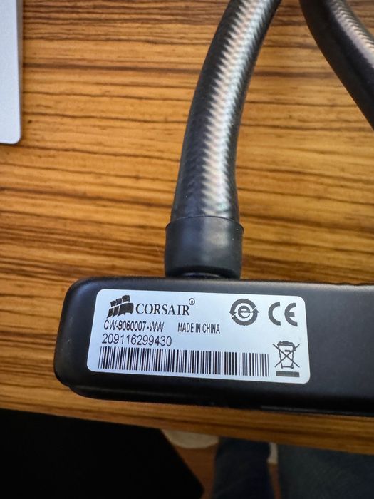 Cooler liquido Corsair H80i v1