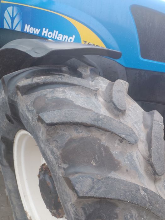 New Holland t 6070