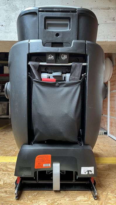 Britax Römer Advansafix IV R