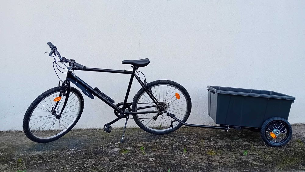 Bicicleta BTT com Atrelado