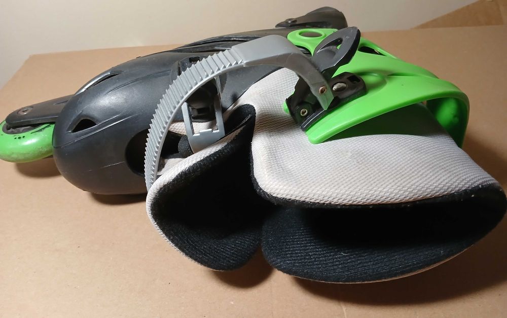 Patins em Linha Auchan verde+preto, compatíveis c/ n.º calçado 38 a 41
