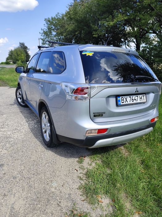 ПРОДАМ Mitsubishi outlander 3