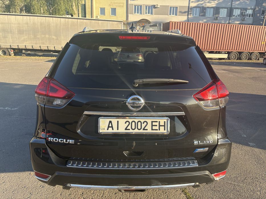 Продаю Nissan Rogue hybrid 2.0 (SL)
