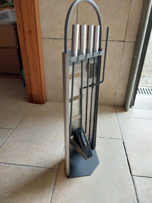 Utensílio para lareira com 4 peças