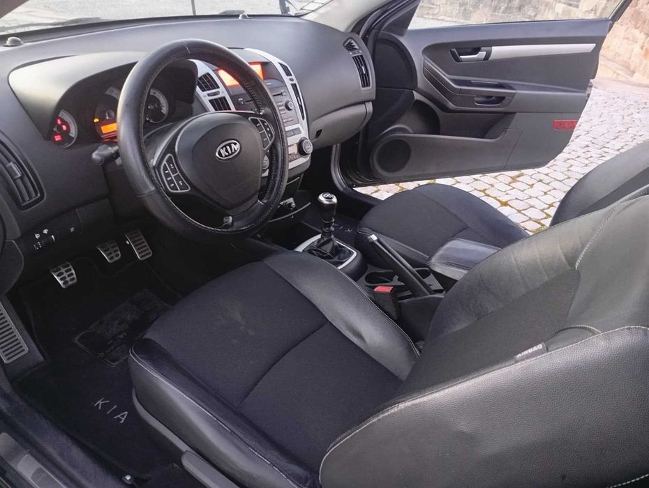 Kia ceed 2008 1.6crdi