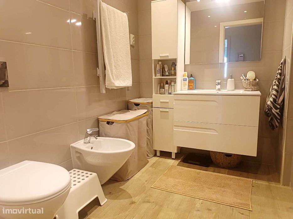 Apartamento T1 em Coimbra (Urb. Quinta da Portela)